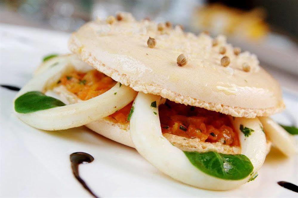 Chateau De Champlong Table Hotel **** Golf & Spa Villerest  Eksteriør billede
