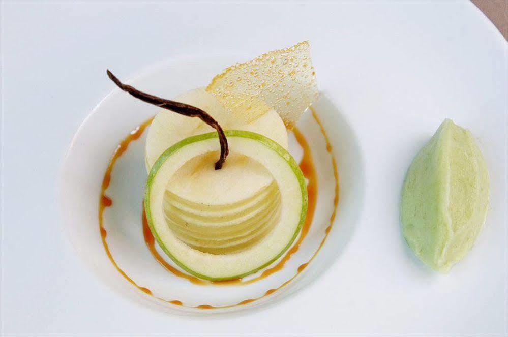 Chateau De Champlong Table Hotel **** Golf & Spa Villerest  Eksteriør billede