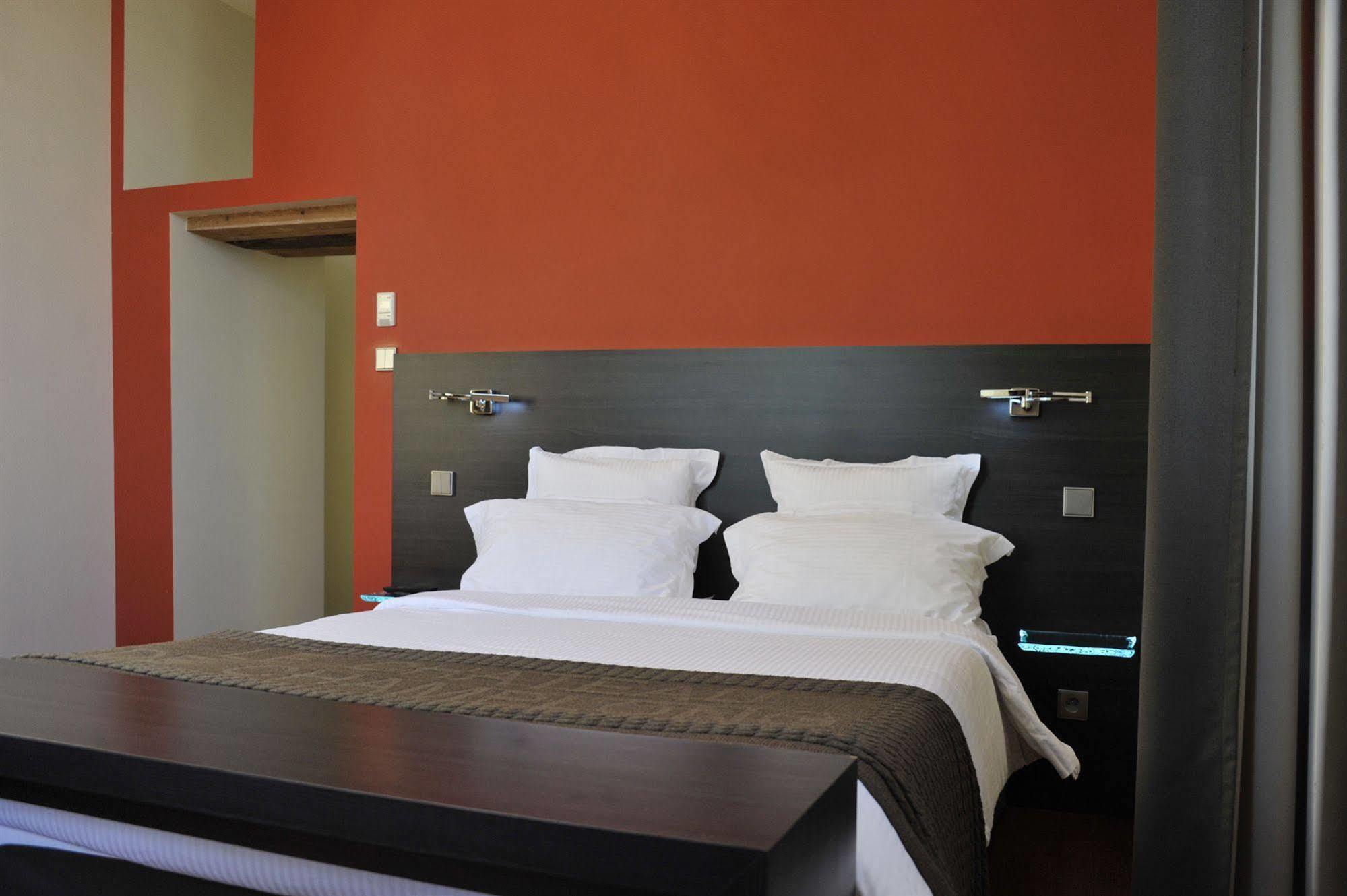 Chateau De Champlong Table Hotel **** Golf & Spa Villerest  Eksteriør billede